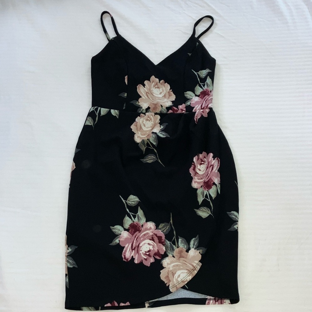 Eclipse small womenโs floral Sleeveless Midi Dress